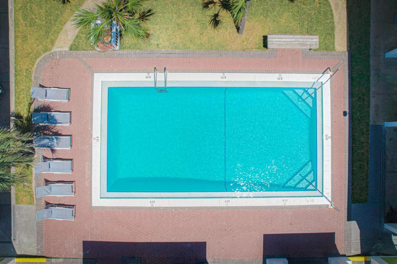 Flamingo Hotel & Tower パナマシティービーチ エクステリア 写真